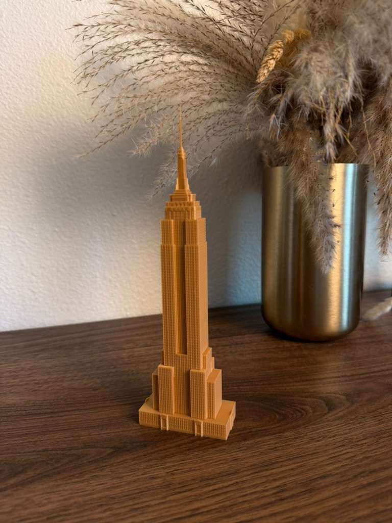 Empire State Building Statue