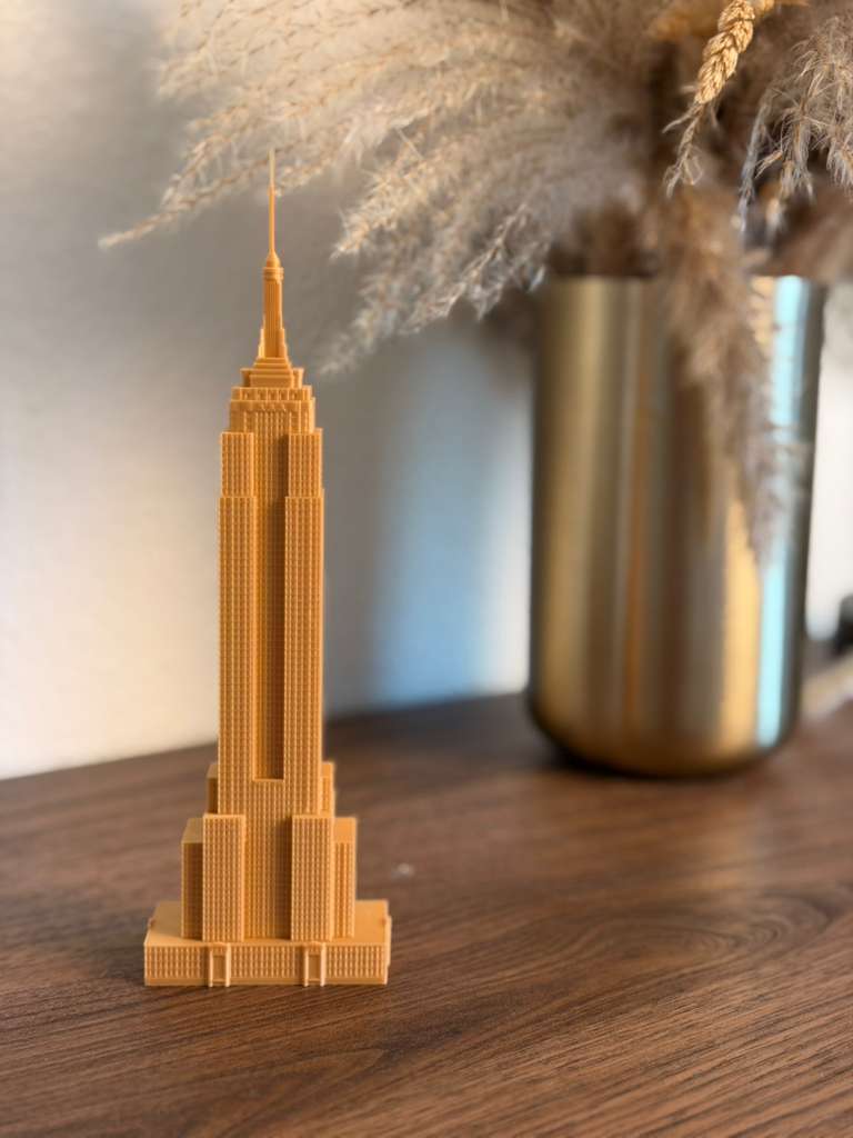 Empire State Building Statue