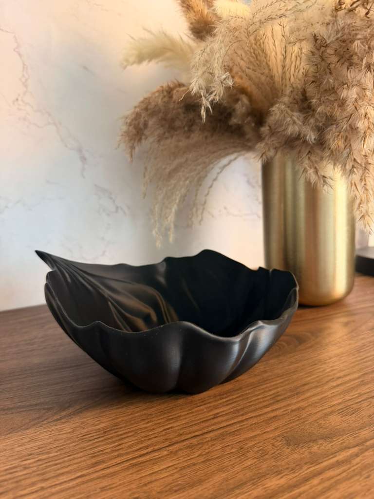 Leaf Shaped Decorative Bowl