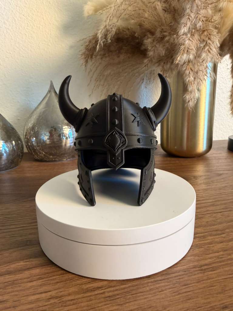 Viking Helmet Statue