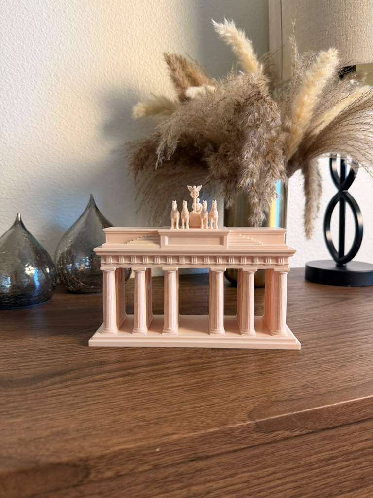 3D Printed Brandenburg Gate Sculpture