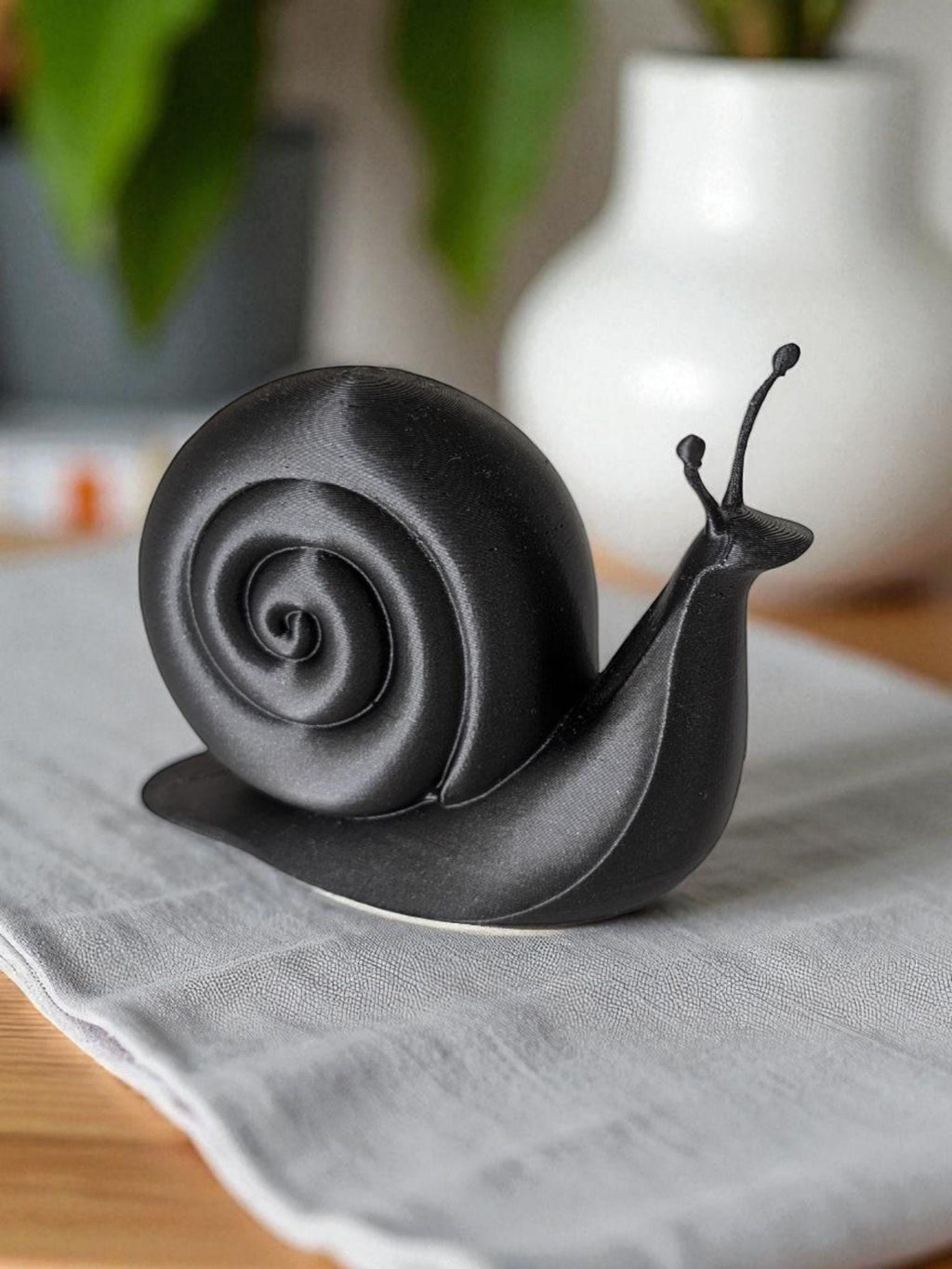 Minimalist Snail Sculpture