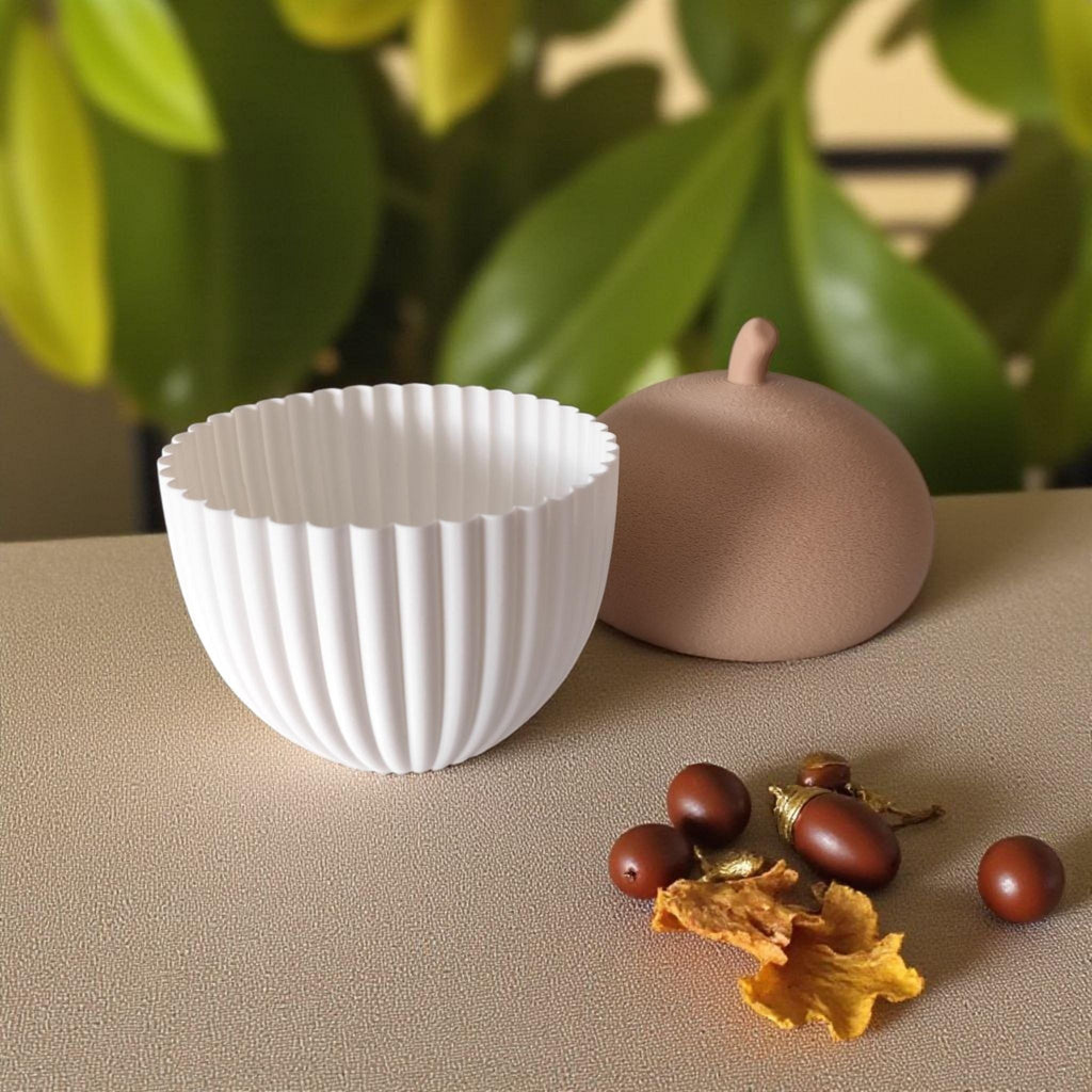 Acorn Container