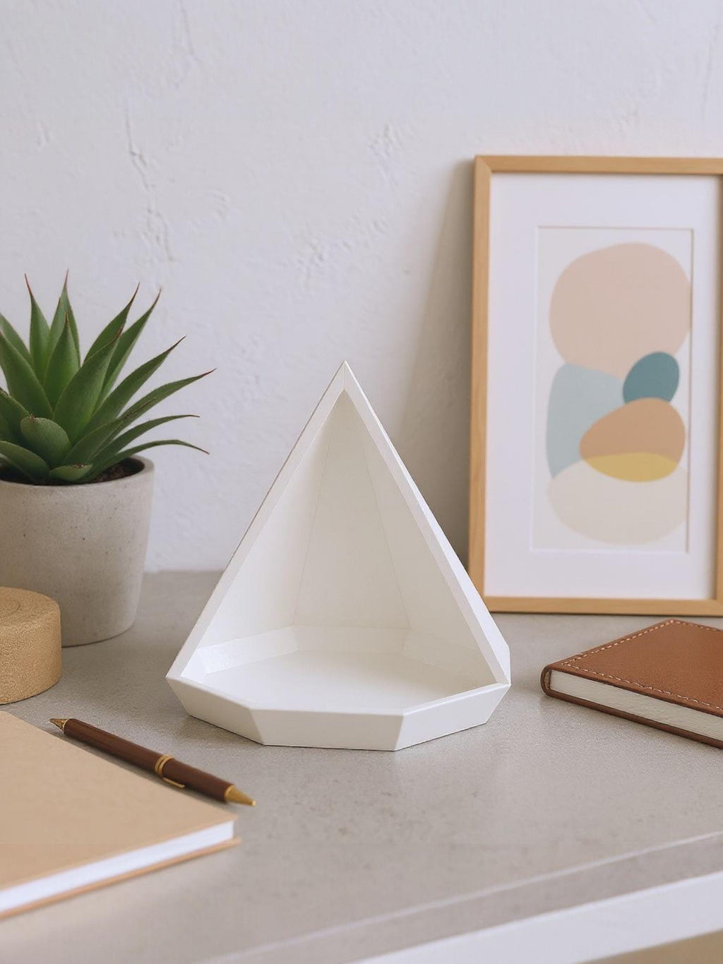 Geometric Pyramid Tray