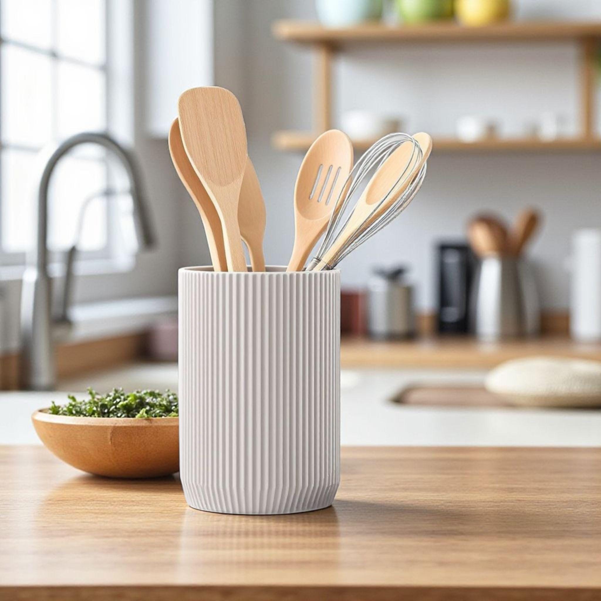 Ribbed Utensil Holder