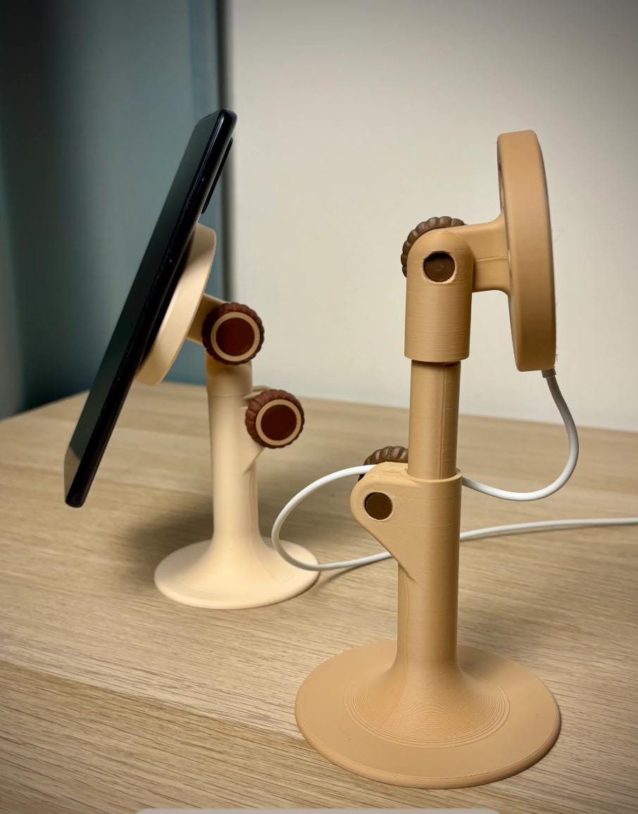 Adjustable MagSafe Charging Stand
