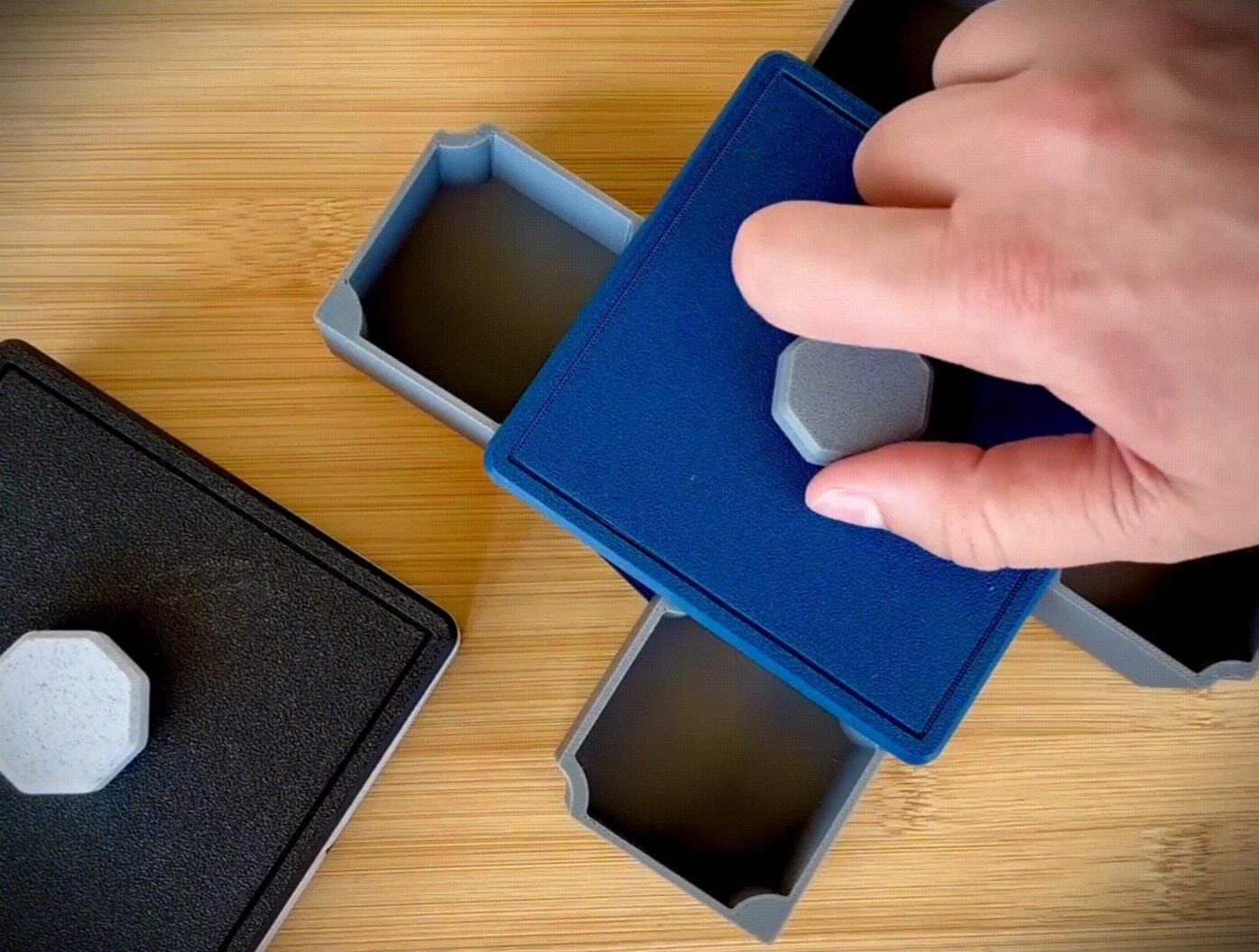 Rotating Storage Box