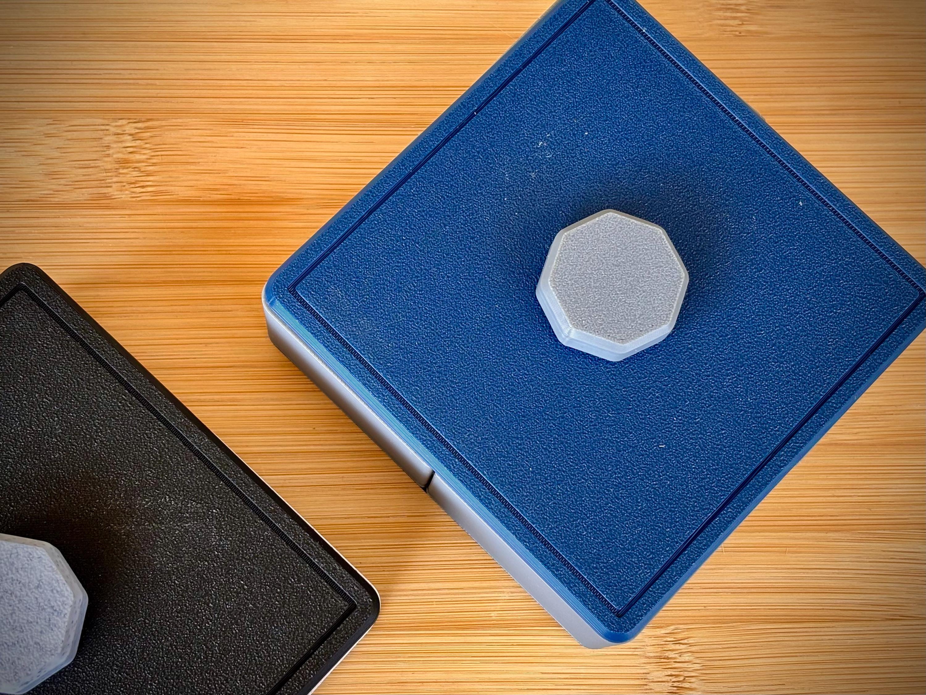 Rotating Storage Box