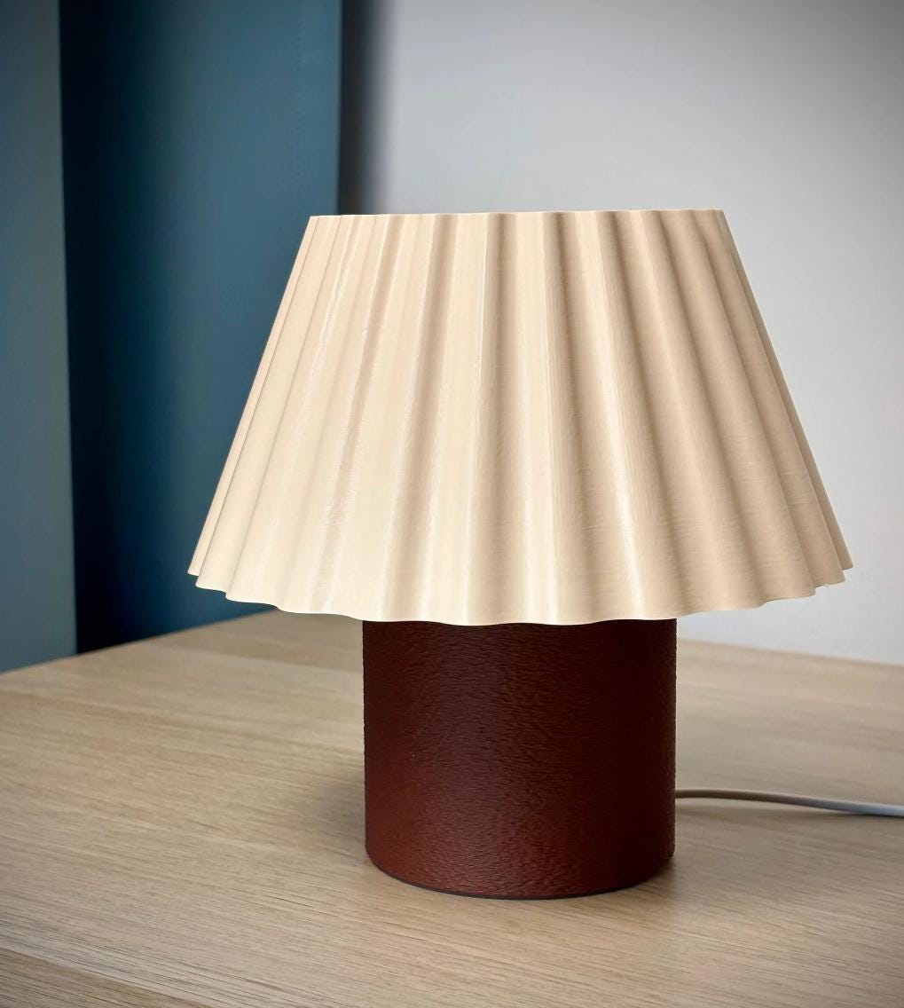 Iris Lamp – Adjustable Ambient Lighting