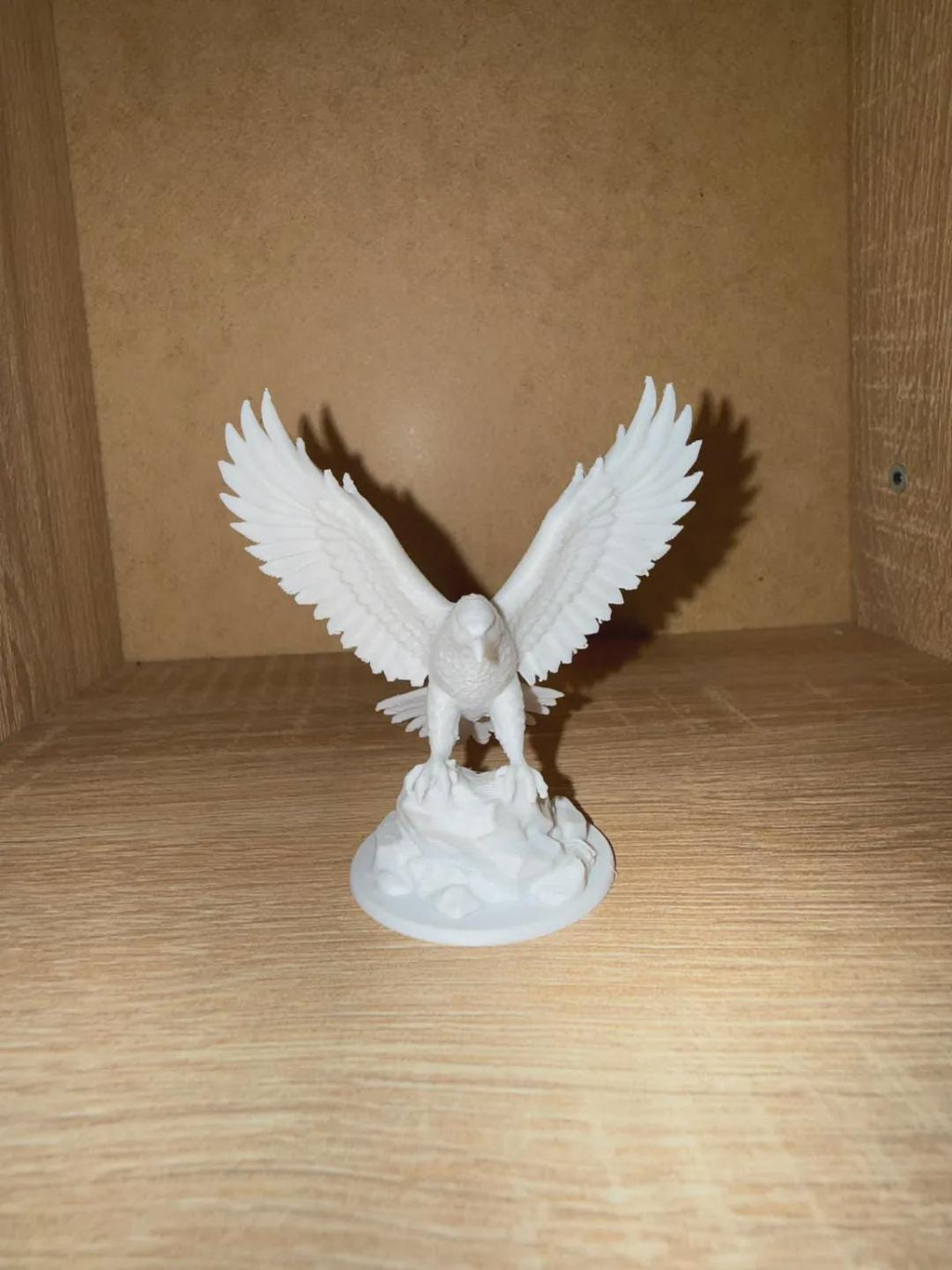 Majestic Eagle Sculpture