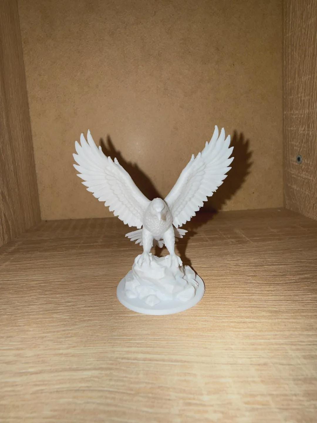 Majestic Eagle Sculpture