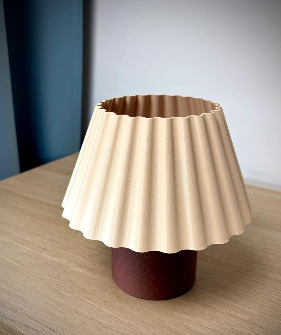 Iris Lamp – Adjustable Ambient Lighting
