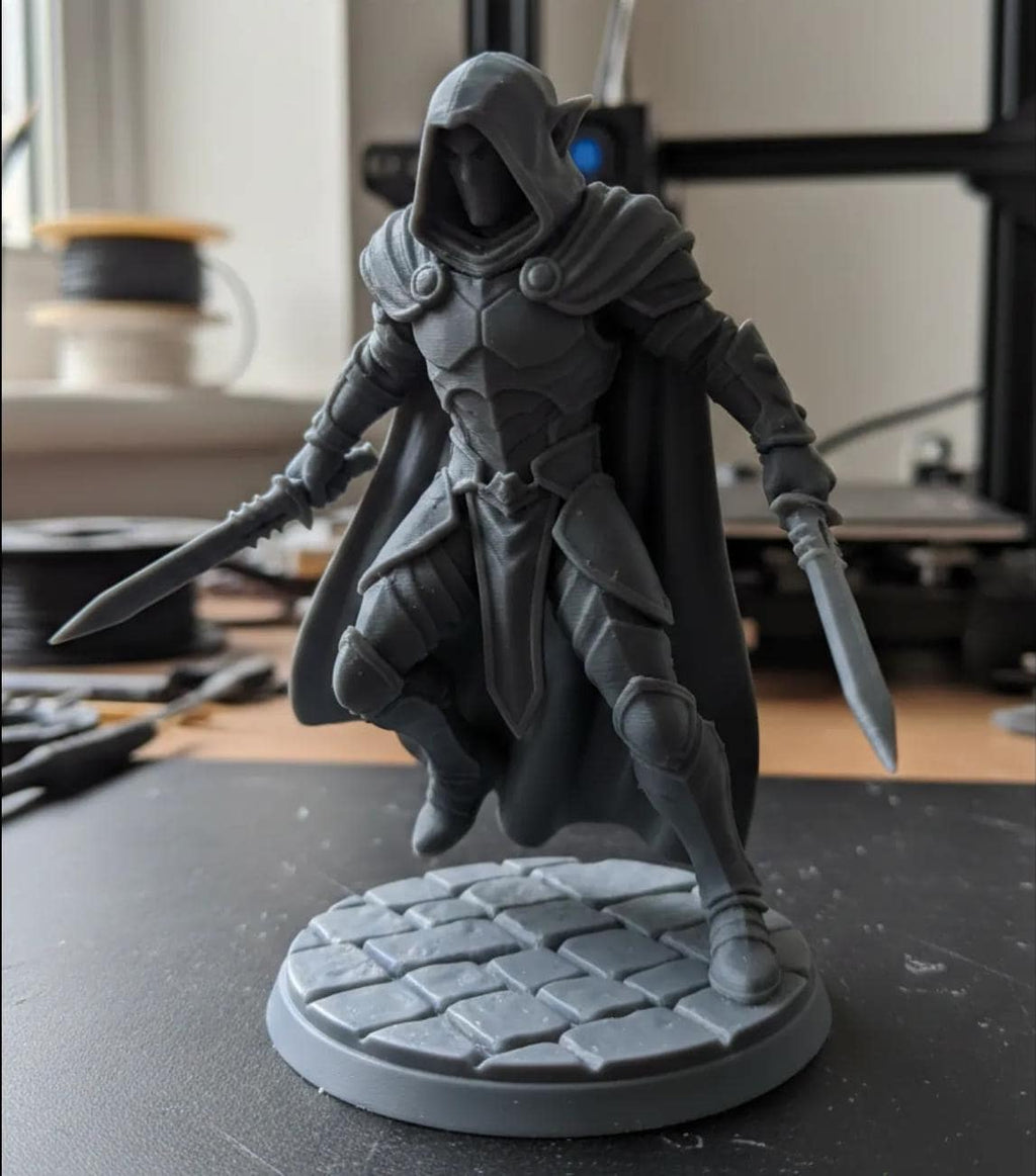 Dark Elf Assassin Miniature