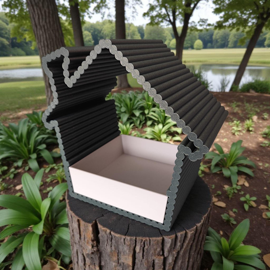 Ribbed Bird Feeder