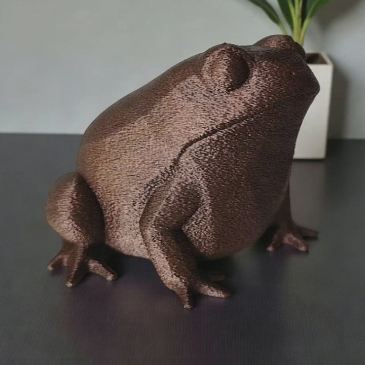 Low Poly Frog Sculpture
